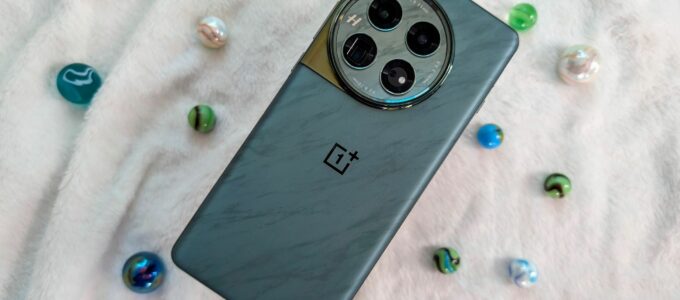 Přicházejí brzy první OnePlus 12 telefony