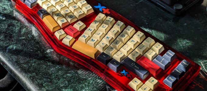 Recenze mechanické klávesnice X-Plus VickyBoard Ergo Split-V: Zábava v danger zone