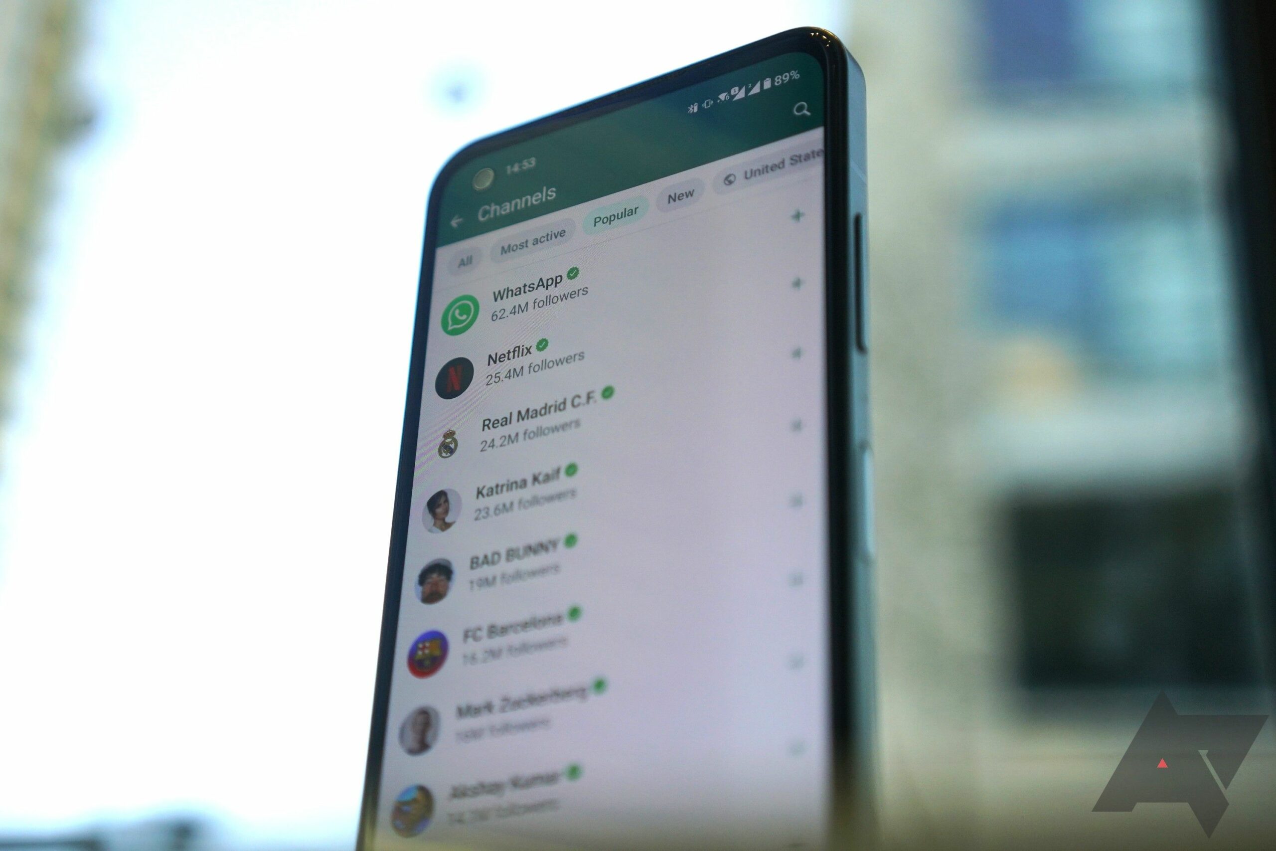 WhatsApp umožní možnost vypnout reakce ve skupinách při jejich spuštění.