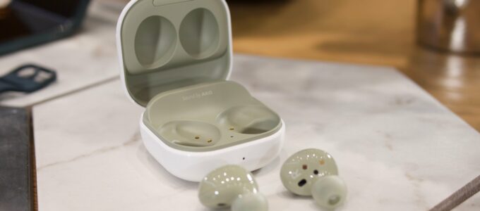 Nenechte si ujít Samsung Galaxy Buds 2 za rekordně nízkou cenu na Amazonu