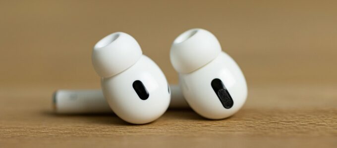 Nové AirPods Pro (2. generace) 2023 od Apple s USB-C nyní cenově dostupnější než kdy dříve