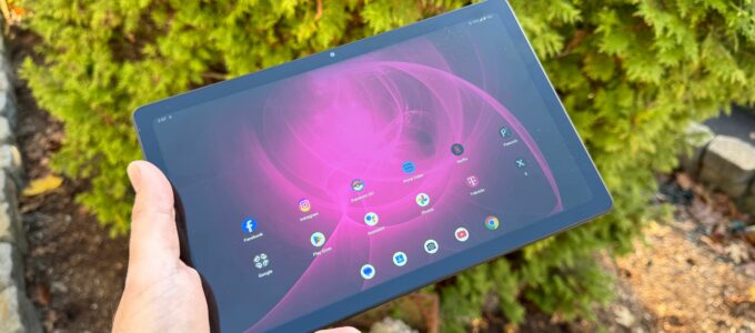 Recenze T-Mobile Revvl Tab 5G: Zdarma nemusí znamenat špatně