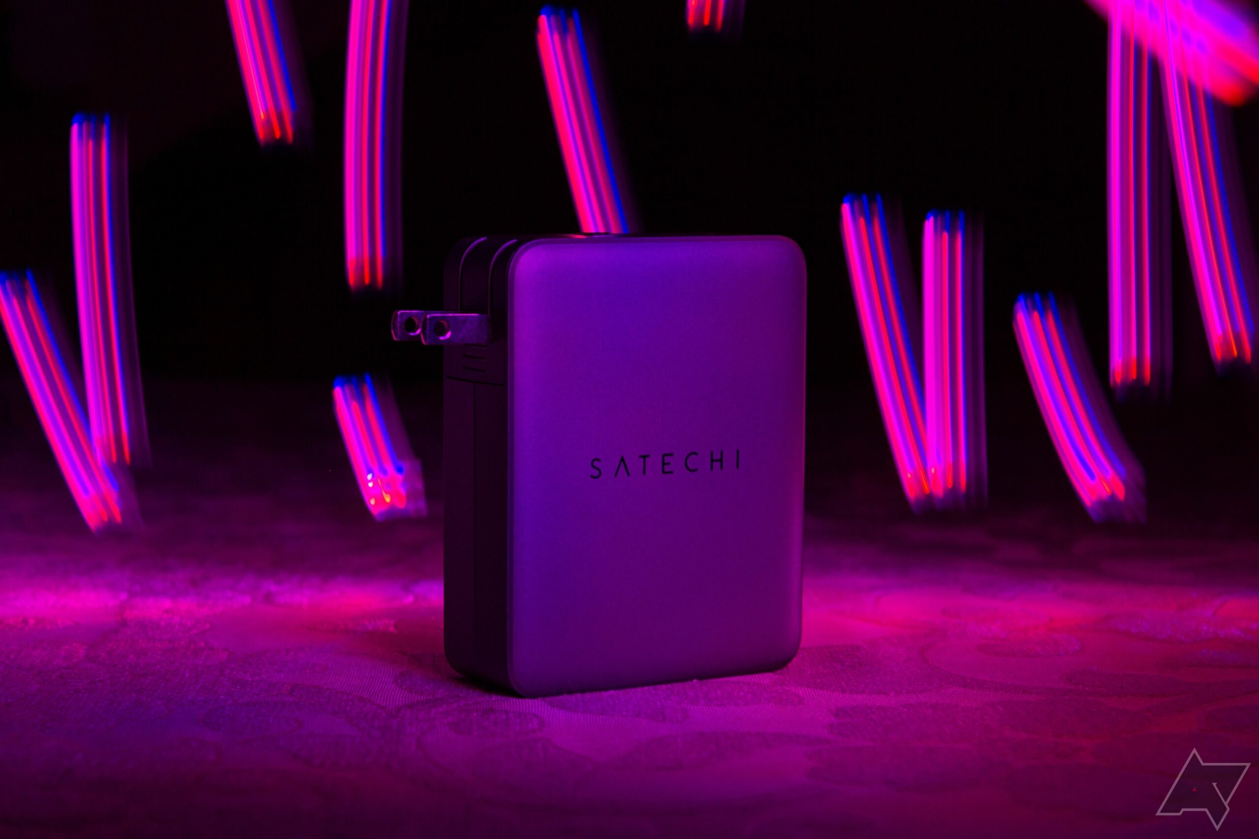 Satechi 145W GaN travel charger: Ideální pro každý mobilní technologický setu