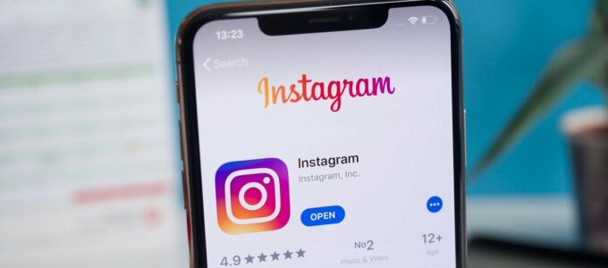 Uživatelé Instagramu překvapeni restrikcemi Mety na politický obsah (včetně "společenských témat")
