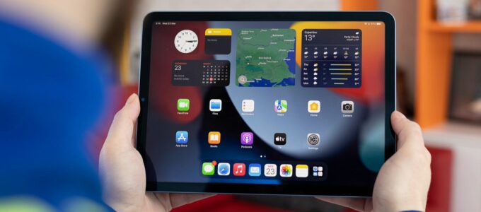12.9" iPad Air bez mini-LED displeje: zůstává LCD