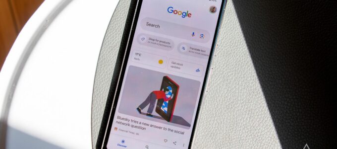 Google testuje opět dolní lištu pro vyhledávání