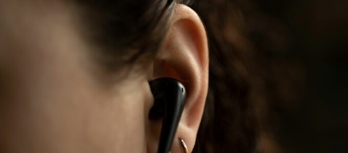 Jak předejít neustálému odpojování sluchátek? Těchto pár triků by mohlo pomoci