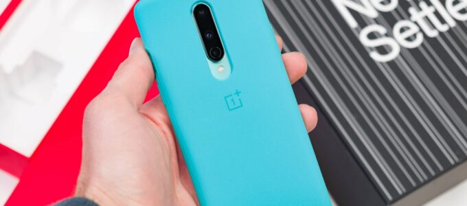 OnePlus 8 sérii končí podpora, poslední aktualizace je aktualizována