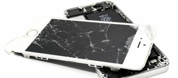 Zvládne váš telefon přežít vaše chování? 8 klasických způsobů (a pár hloupých), jak poškodit váš telefon