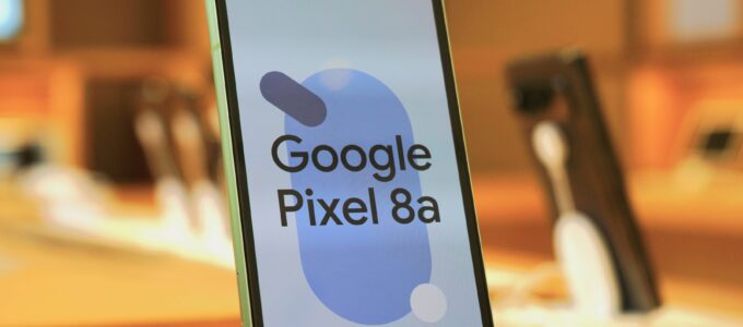 6 funkcí, které dělají z Google Pixel 8a rozpočtový telefon výjimečným
