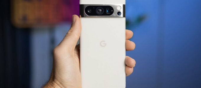 Google "Najdi můj telefon" dokáže lokalizovat vypnutý Pixel 8 ještě několik hodin offline