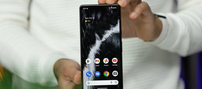 Pixel 7 střední třídy se stále těší obrovským 40% slevou u tohoto obchodníka