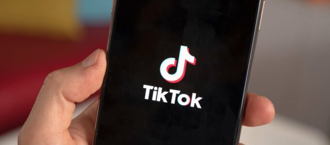 TikTok označí obsah generovaný AI z externích zdrojů