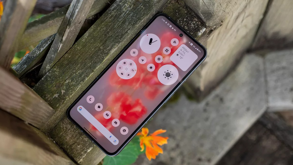 Nothing Phone 2 dostává červnovou aktualizaci zabezpečení s opravami chyb