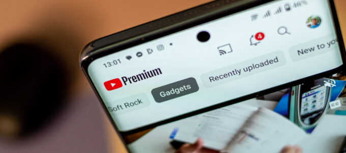 YouTube zavede QR kódy a AI pro objevování kanálů a živé vysílání