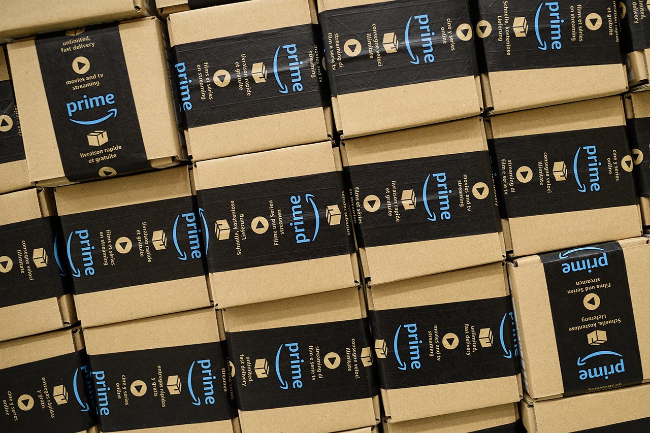 Amazon hlásí rekordní tržby z Prime Day díky elektronice a školním nákupům