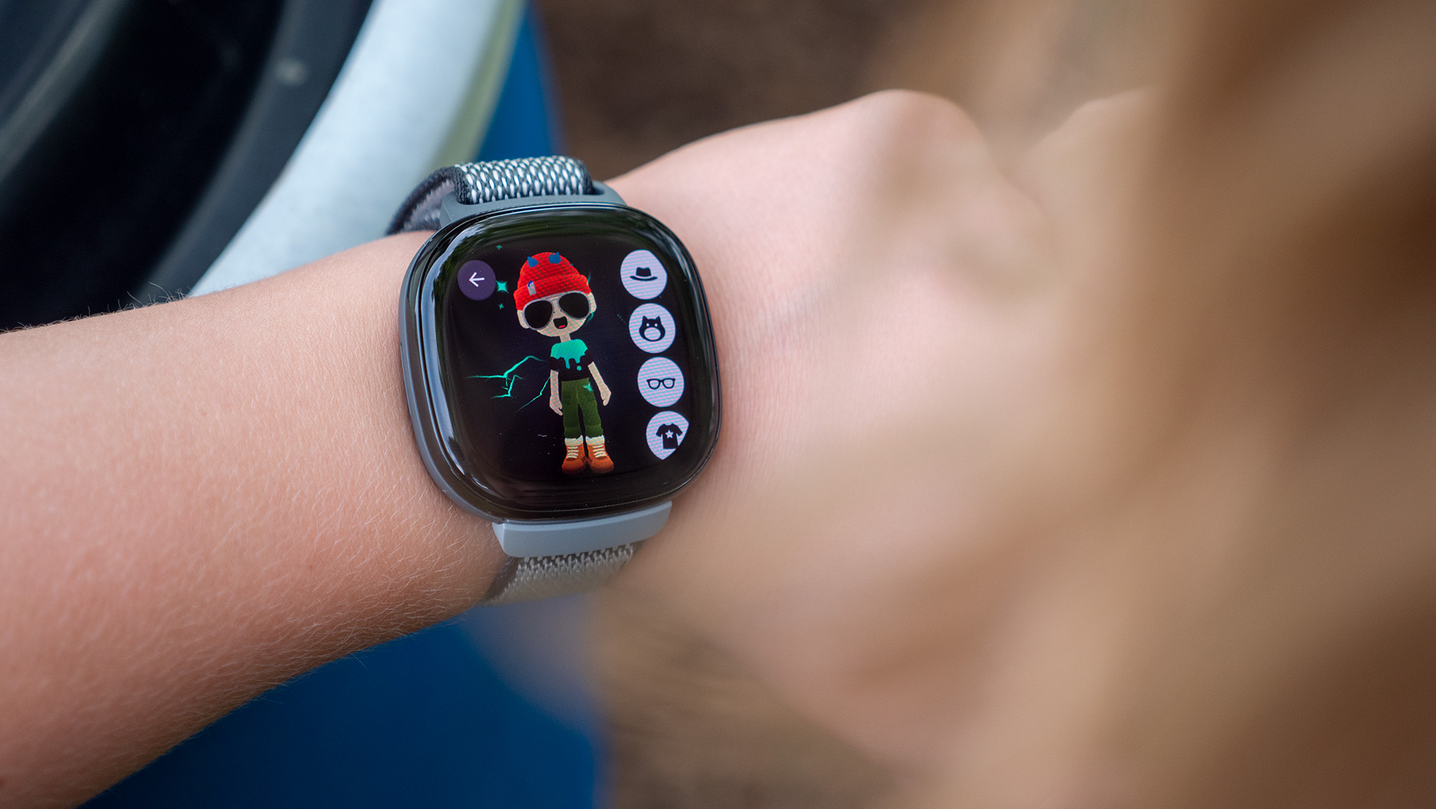 Recenze Fitbit Ace LTE: Přeji si, aby Pixel Watch byla takhle zábavná