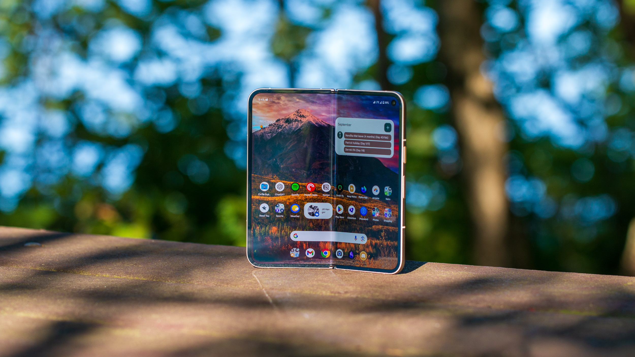 Pixel 9 Pro Fold vylepšuje vaše videohovory na Google Meet