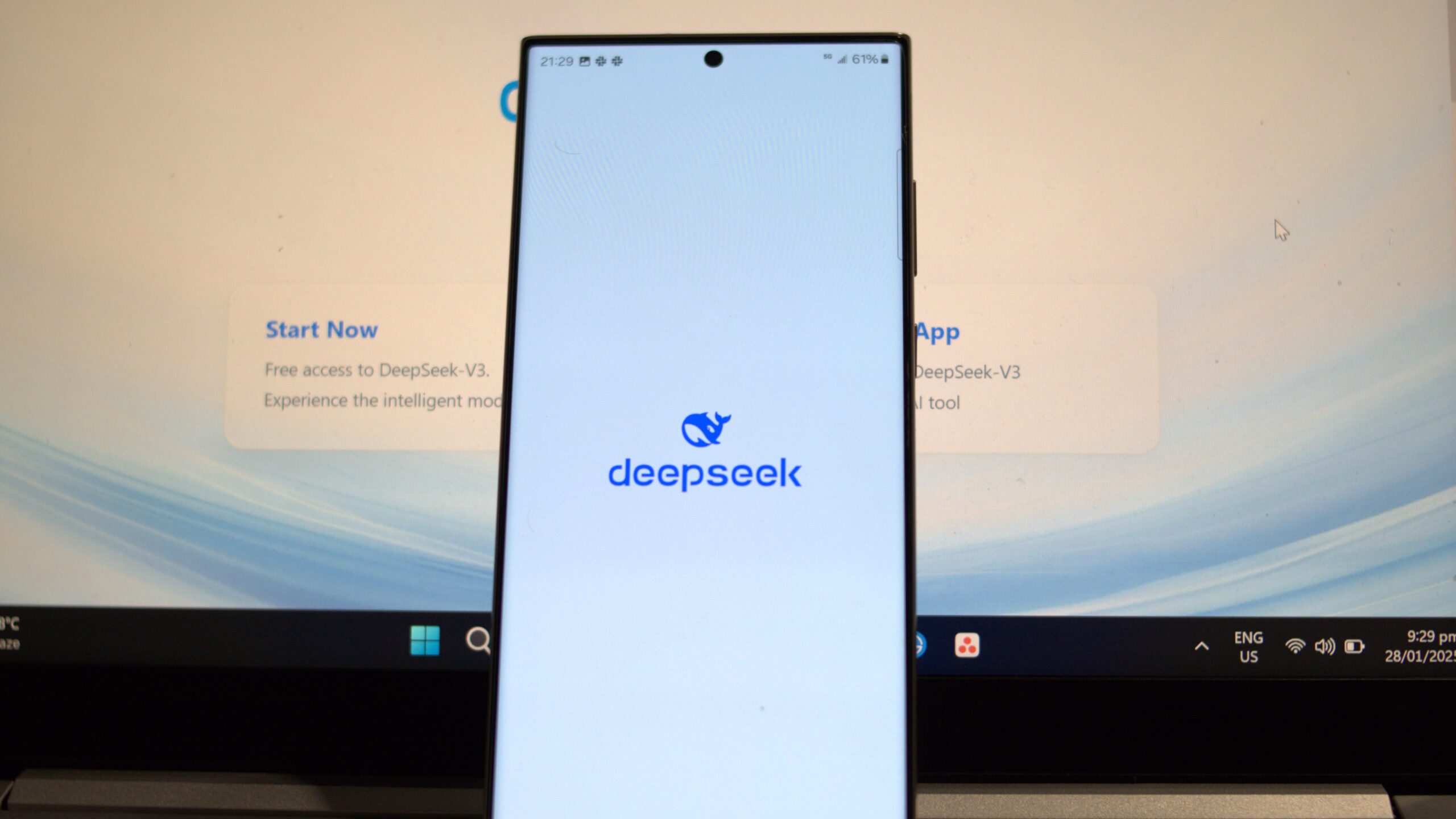DeepSeek AI ovládá trh a způsobuje propad akcií konkurence