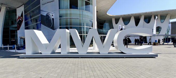 MWC 2025: Nejzajímavější a nejpodivnější novinky, které jsme viděli