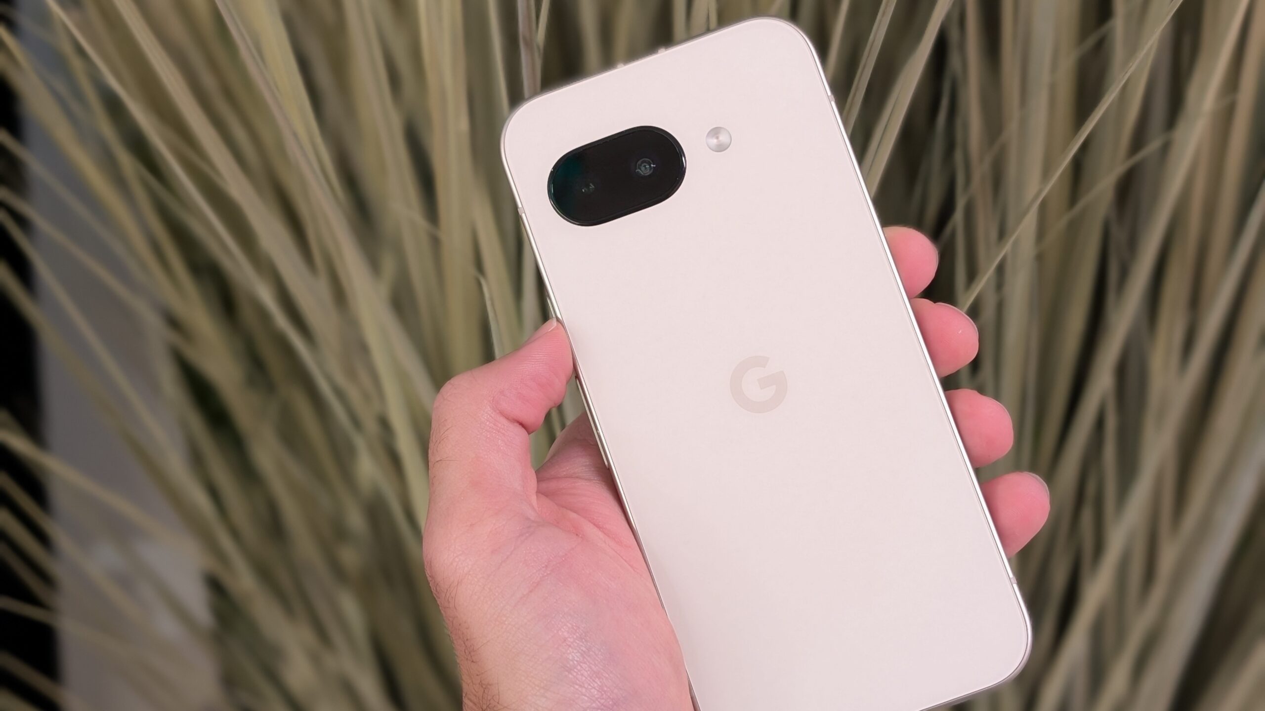 Moto G Stylus 2025 vs. Google Pixel 9a: Souboj dostupných modelů