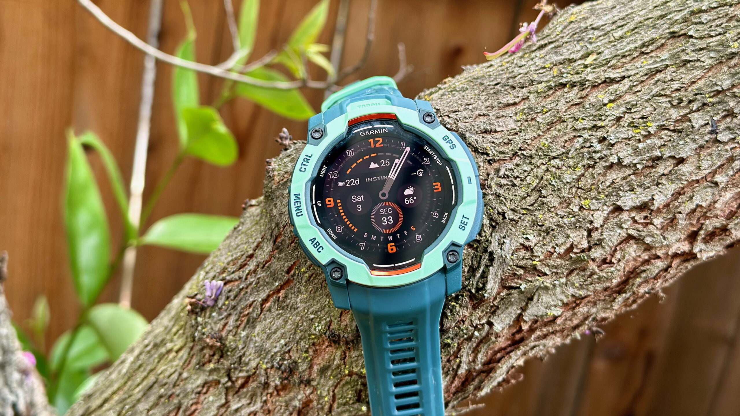 Garmin Instinct 3 AMOLED: Krása v klasickém zážitku