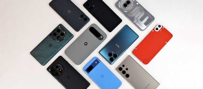 Globální prodej smartphonů klesne kvůli clům, varuje IDC