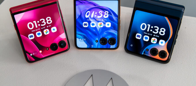 Který model Motorola Razr 2025 si vybrat?