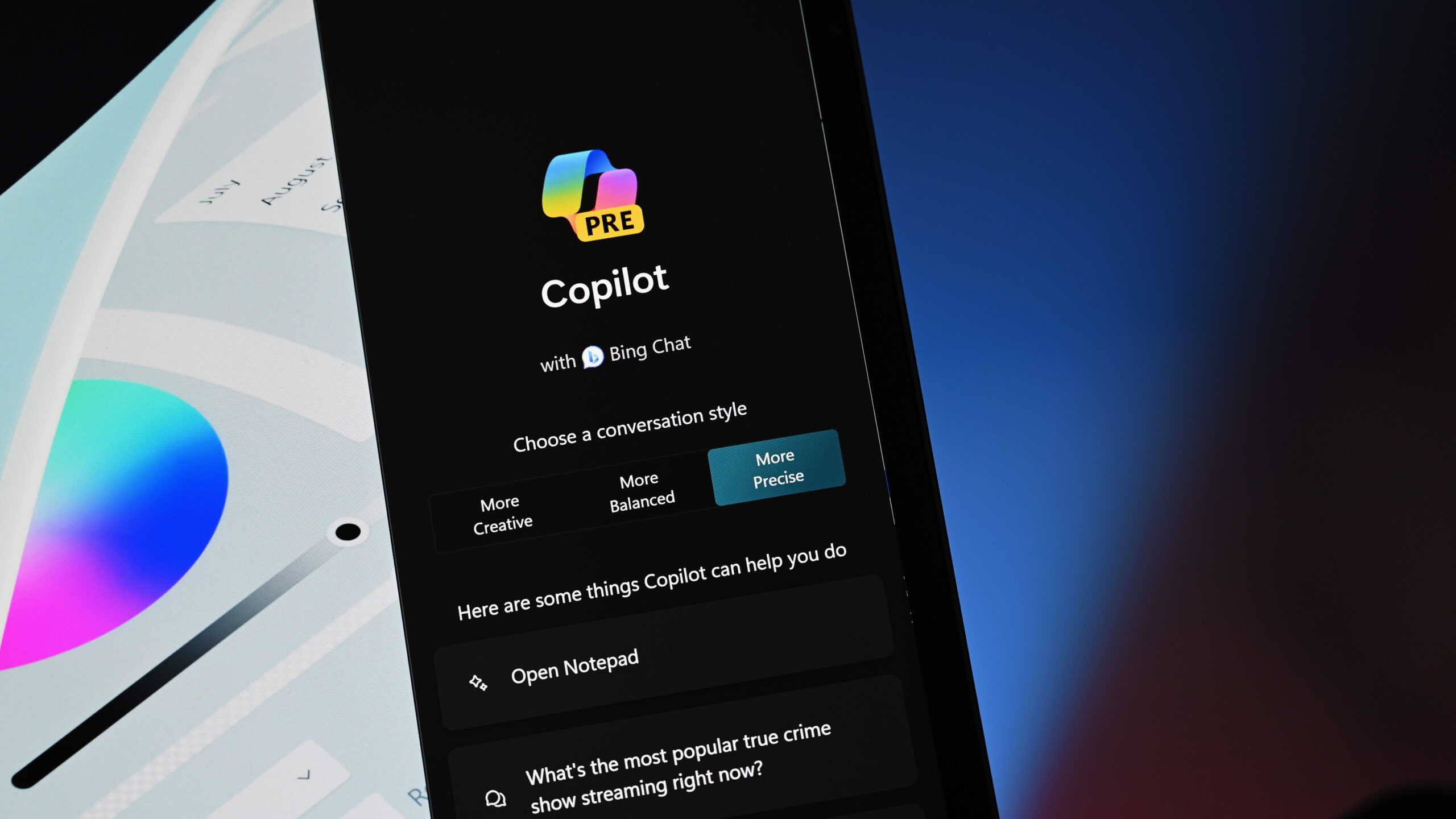 Microsoft najímá ex-šéfa marketingu Meta pro posílení Copilot AI