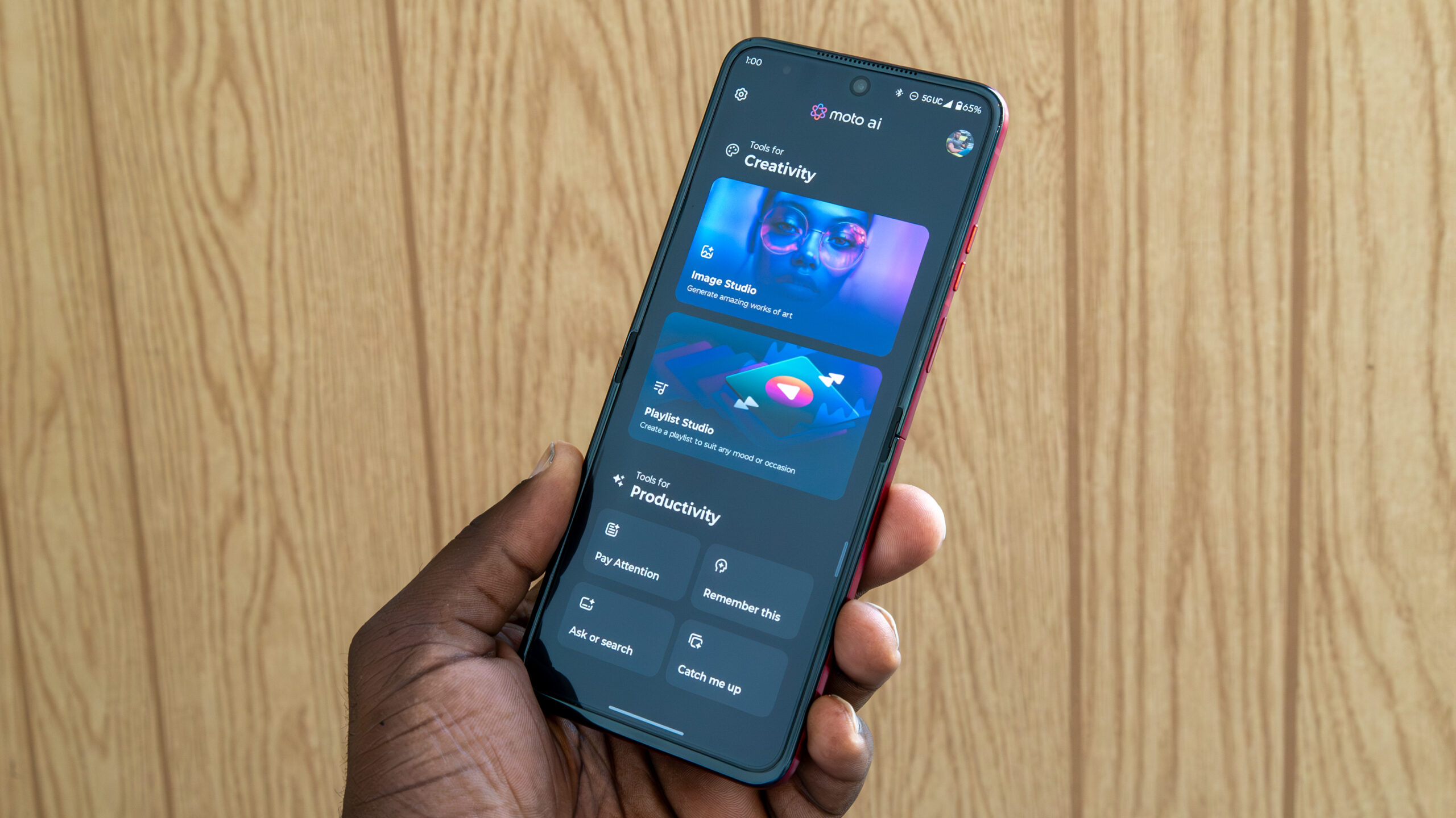Motorola Razr Ultra 2025 vs. Xiaomi Mix Flip: Který vybrat?