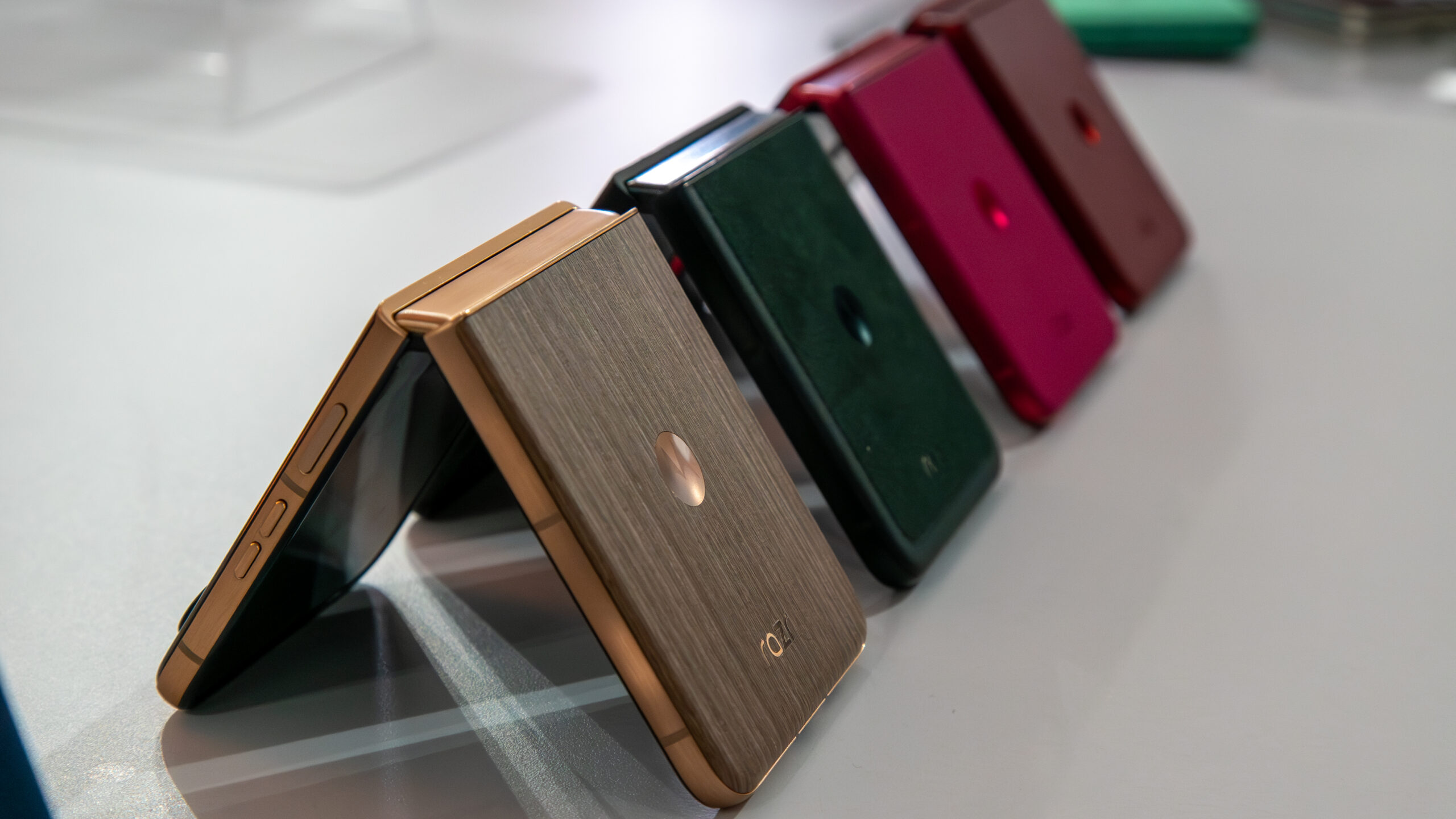 Nejlepší nabídky na Motorola Razr 2025: slevy a výměny