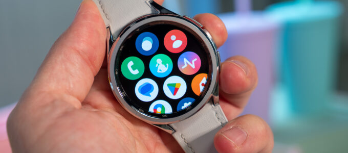 Samsung jde naplno s One UI 8 Watch a to mě nadchlo!