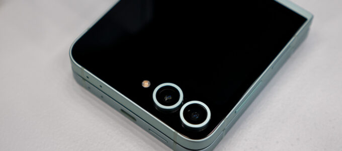 Čekat na Samsung Galaxy Z Flip 7? Vyplatí se to?