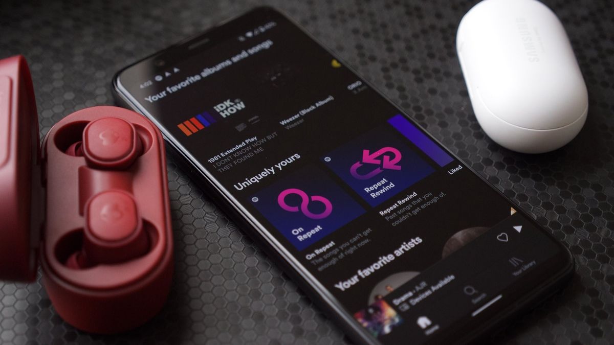 Kanadští umělci slaví: Spotify vyplatilo rekordních $10 miliard