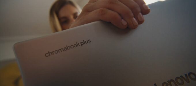 Lenovo Chromebook Plus 14: Hybridní AI síla pro tvůrce