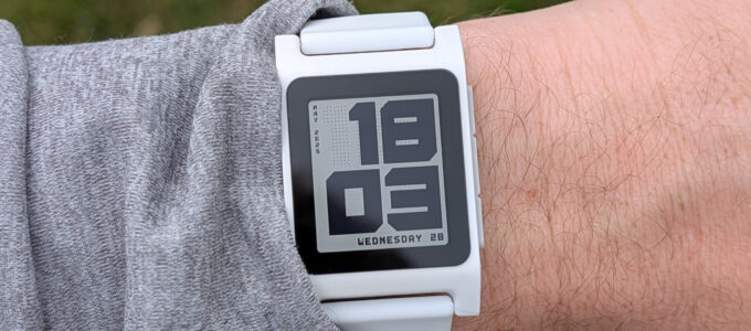 Nový Pebble smartwatch dorazí příští měsíc s novou aplikací
