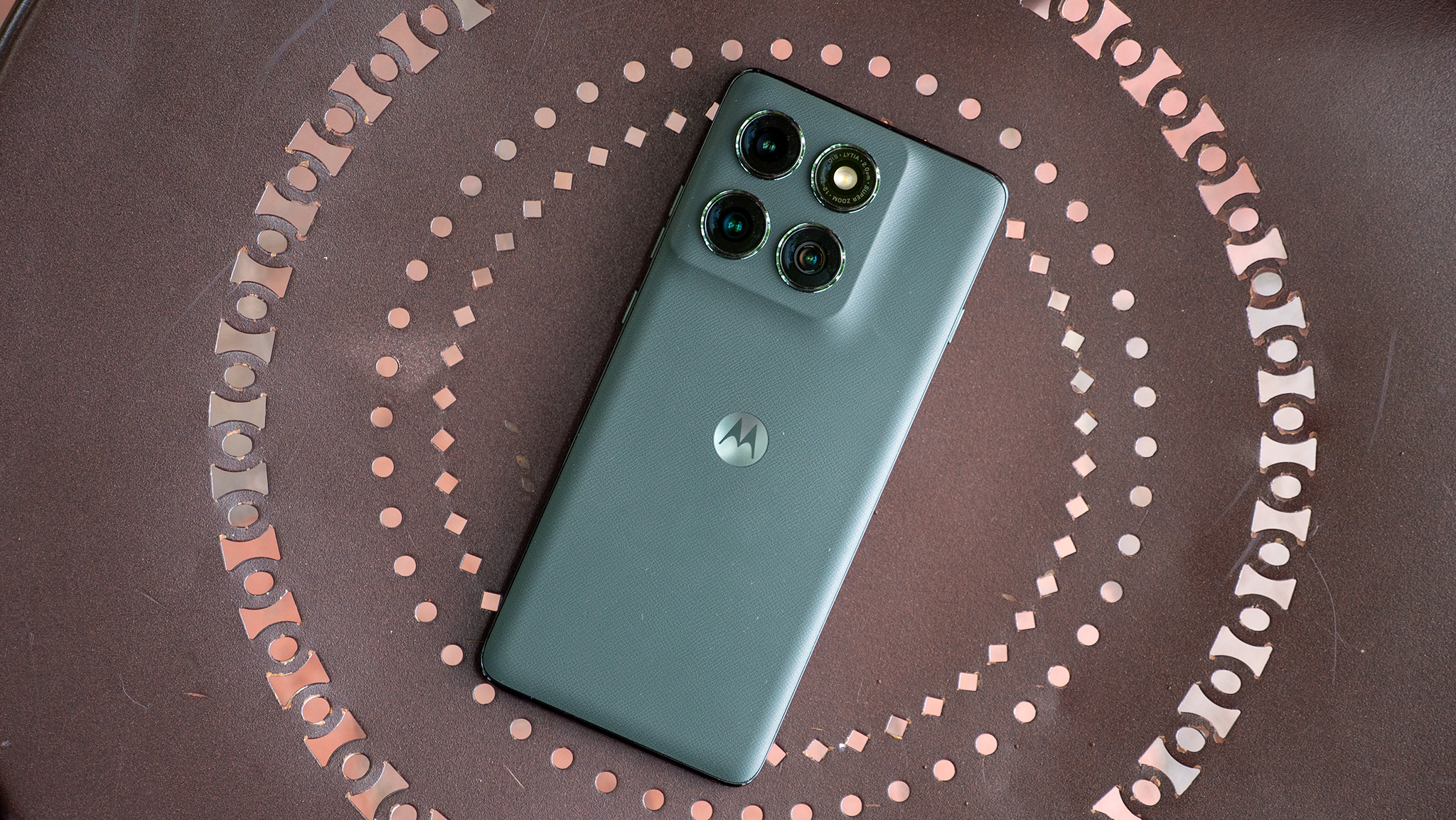Recenze Motorola Edge 2025: Rychlost zklamala