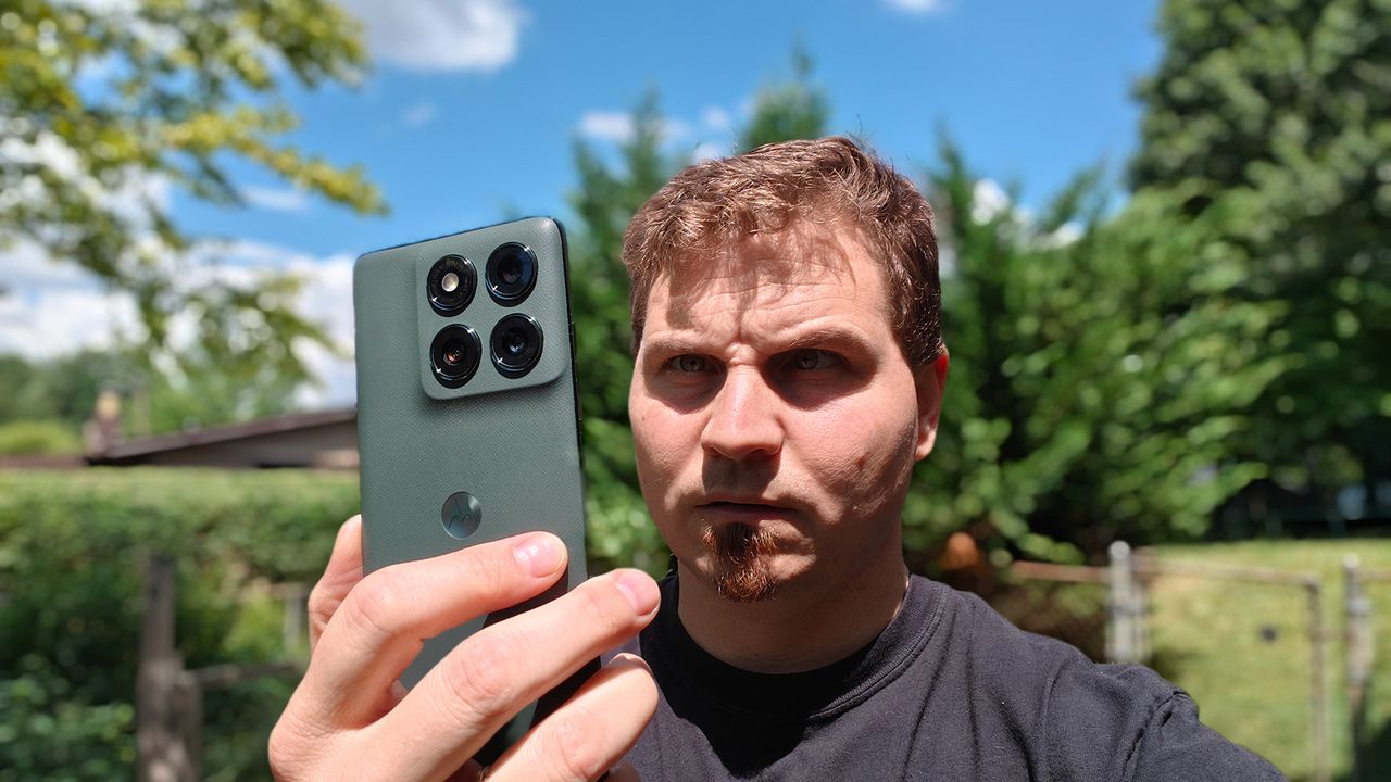 Android uživatelé mají dost časového zpoždění