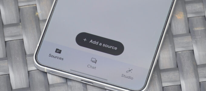 Google zařazuje "doporučené zápisníky" na NotebookLM regály