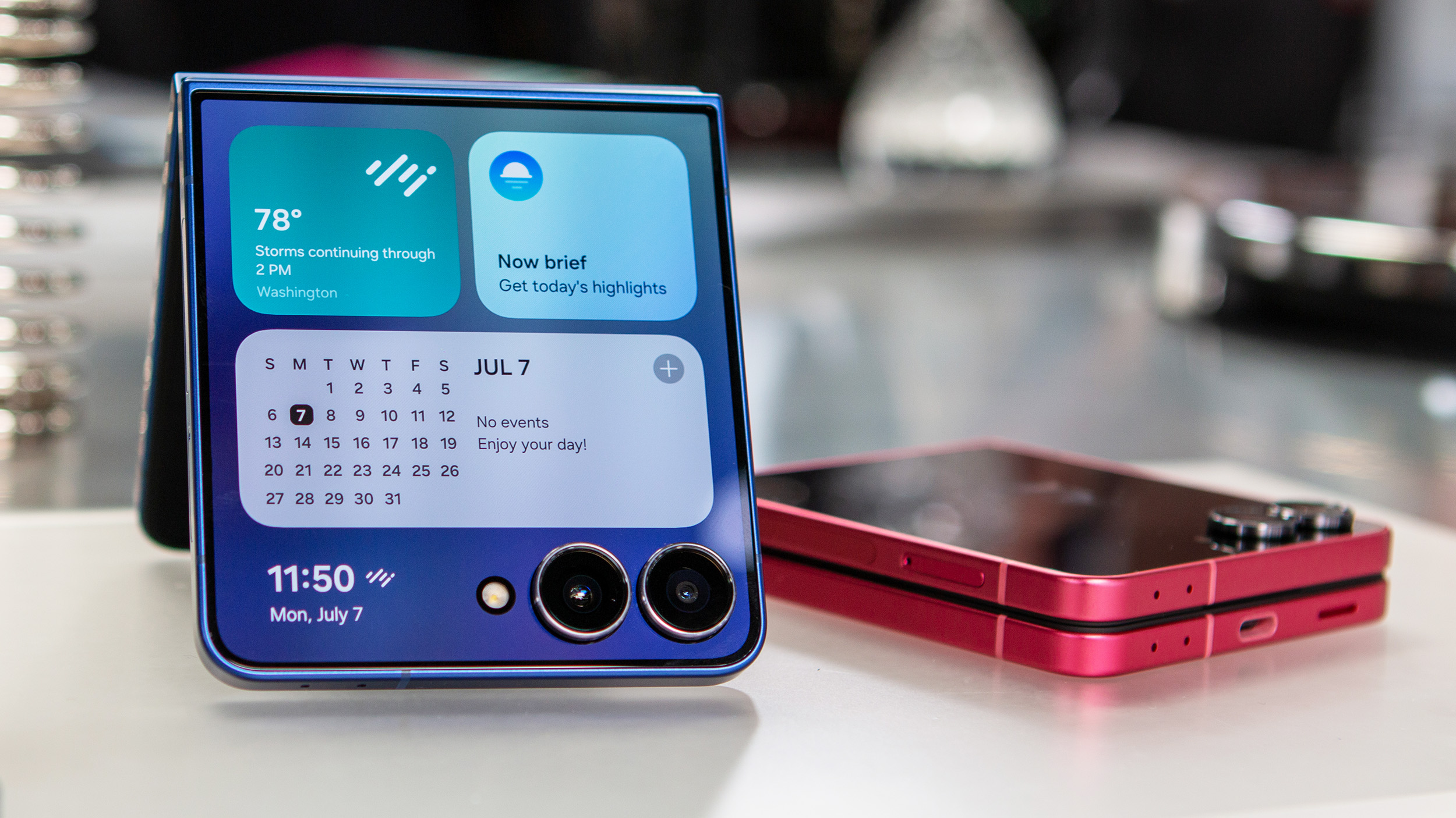 Nejlepší chrániče displeje pro Samsung Galaxy Z Flip 7 v roce 2025