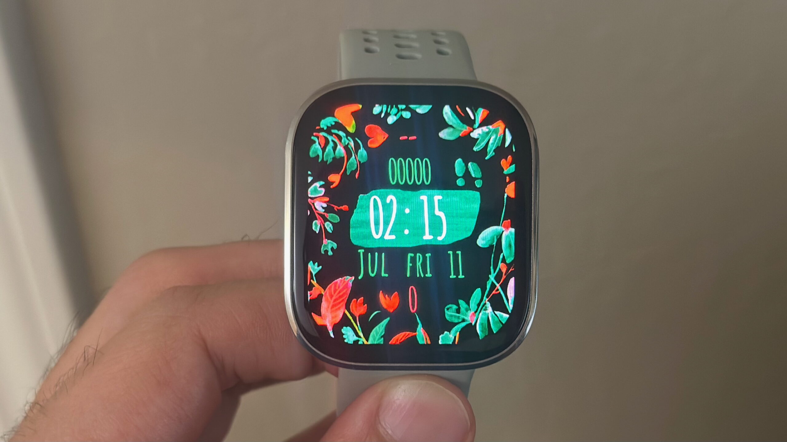 Nejlepší chytré hodinky pod $100, které koupíte před Prime Day