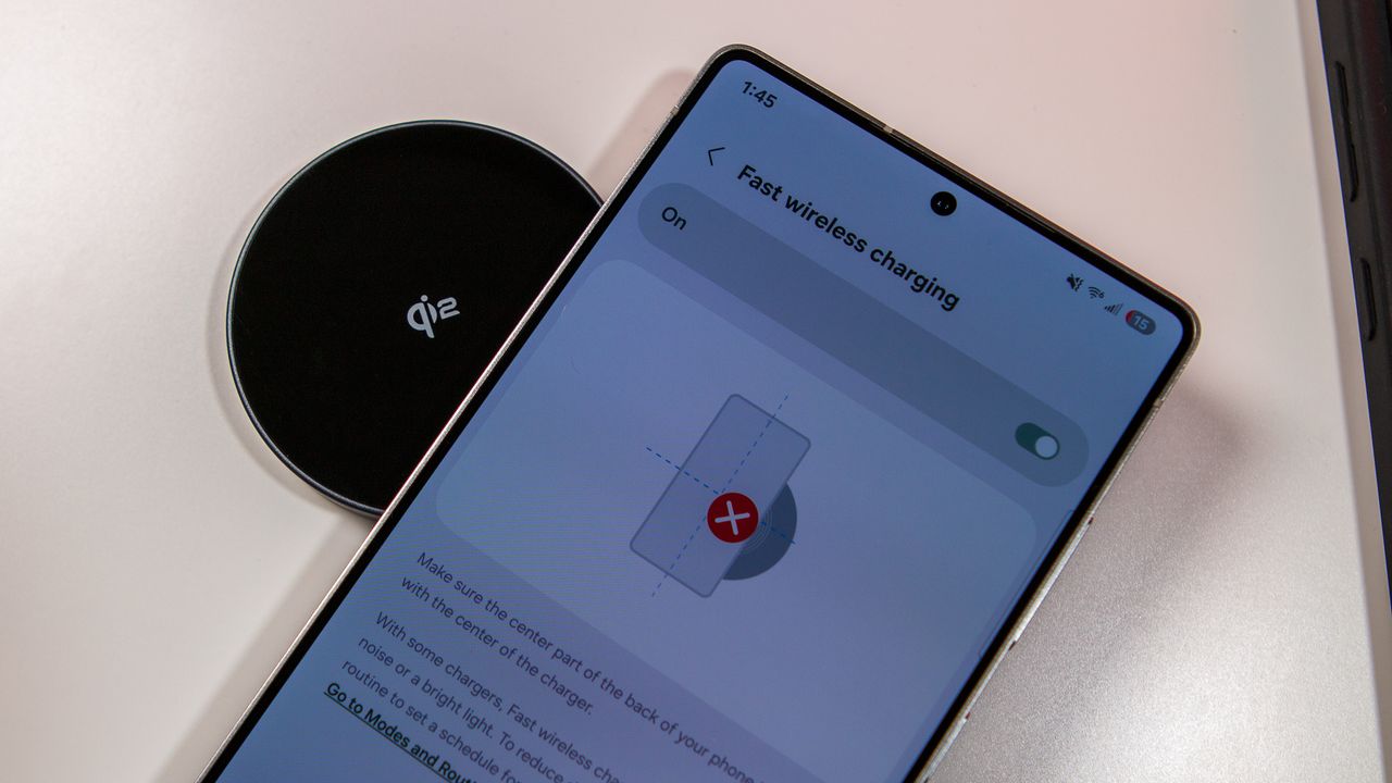Nový standard Qi2 25W: Android zařízení se připojí k WPC
