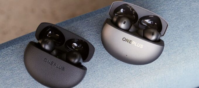 OnePlus Buds 4 vs. Buds Pro 3: Překvapivě podobné sluchátka