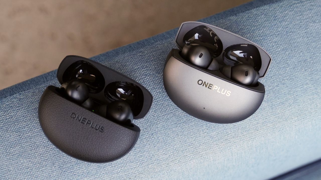 OnePlus Buds 4 vs. Buds Pro 3: Překvapivě podobné sluchátka