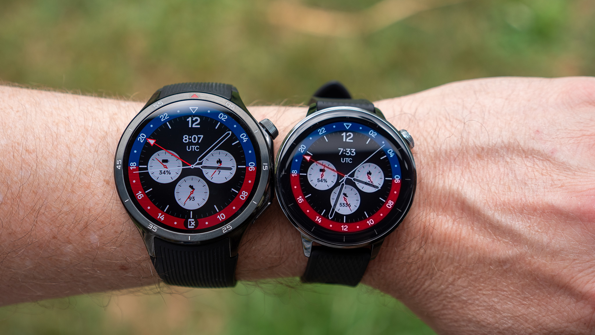 "OnePlus Watch 3 43mm: Vylepšení i nedostatky oproti originálu"