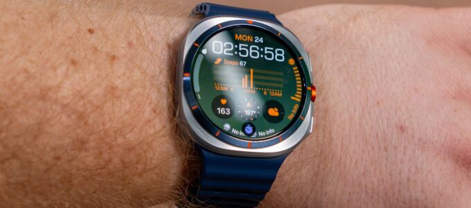 Porovnání Galaxy Watch Ultra 2025 a Galaxy Watch 8 Classic