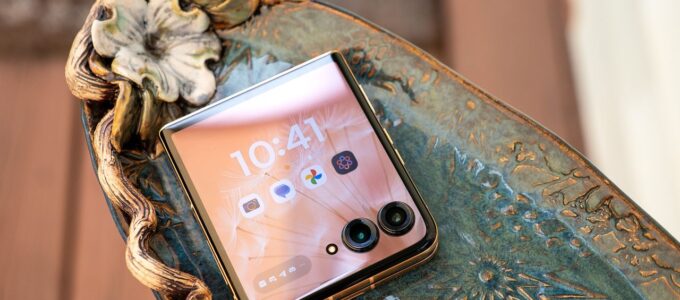 Proč jsem dřív nepřešel na Motorola Razr Plus 2025?