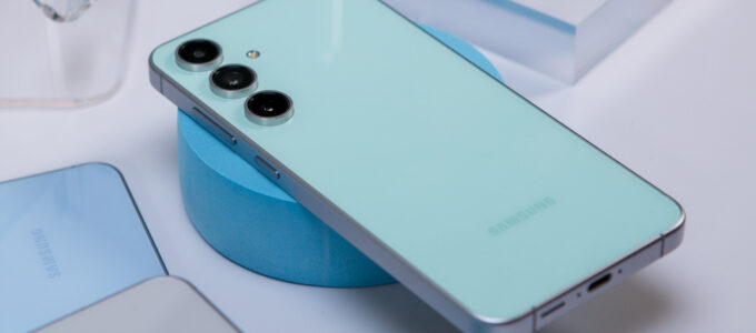 Samsung Galaxy S25 FE: Pocit vlajkové lodi v jednom ohledu