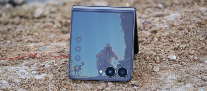 „Samsung Galaxy Z Flip 7: Srovnání fotoaparátů s Flip 6 a S25“