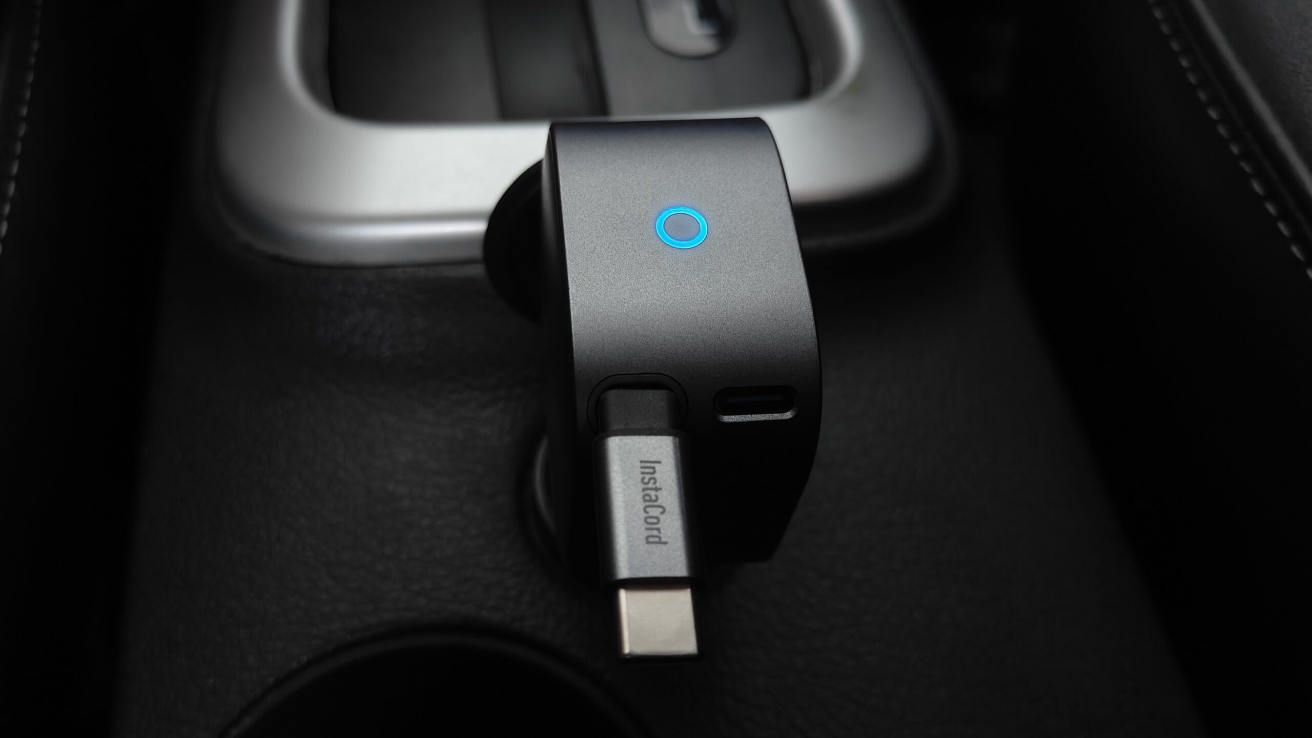 Slevy 30 % na oblíbené autoadaptéry s USB-C kabelem!